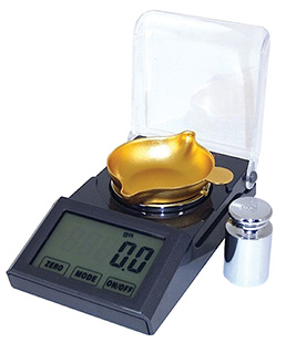 [011516707000] Lyman 7750700 Electronic Reloading Scale Powder Universal 3.25"-5.375"