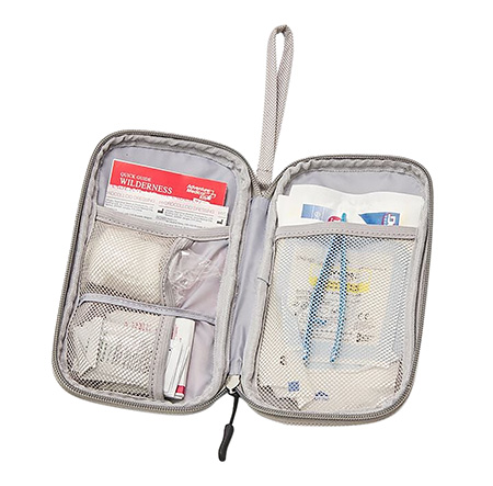 [707708110009] Adventure Medical Kits 01501000 Accident Pak QuikClot
