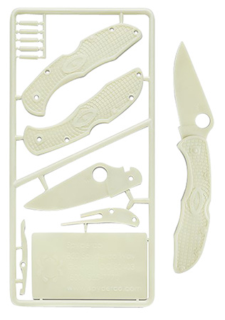 [716104500338] Spyderco PLKIT1 Delica 4 Plastic Kit For Children Ages 7+ Glow-In-The-Dark Plastic